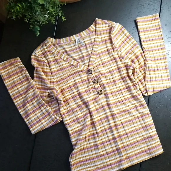 Women's Skirt Outfit S,M - Picture 2 of 3